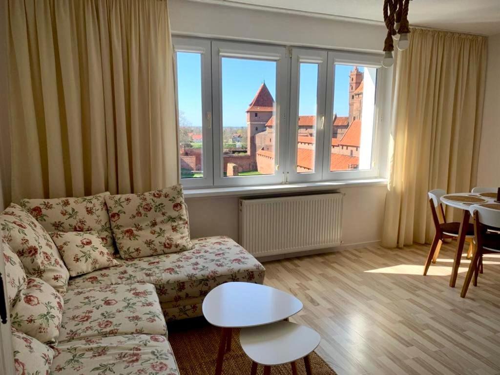 Widok Zamku O Poranku Apartment Malbork Luaran gambar